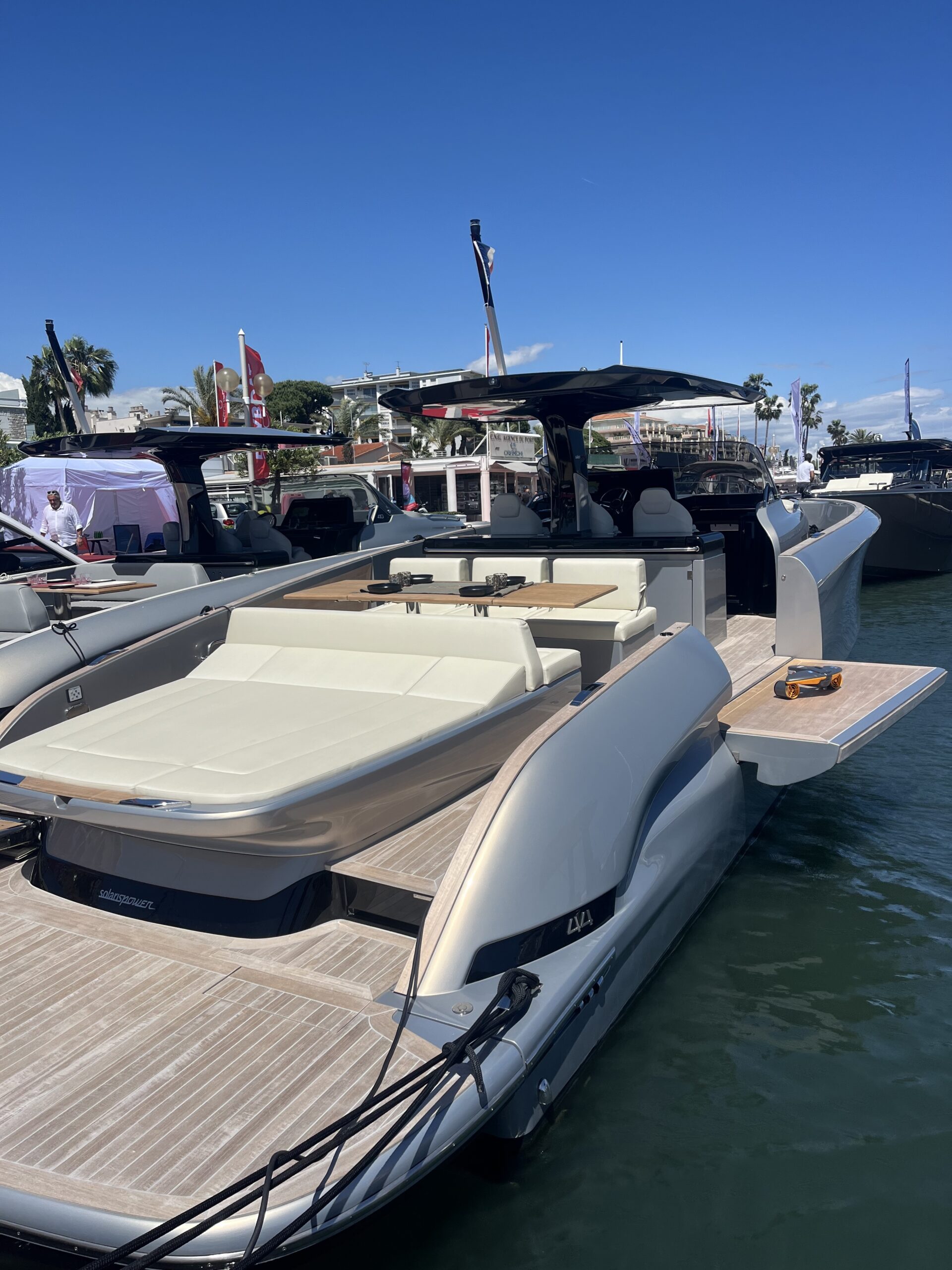 Solaris Power 44 Open