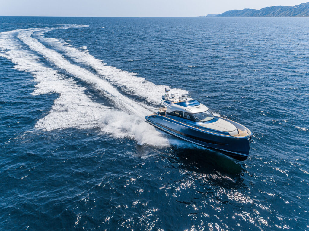 Solaris Power 48 Flybridge